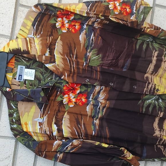 Hawaiian Men's Shirt - Picture 4 of 7
